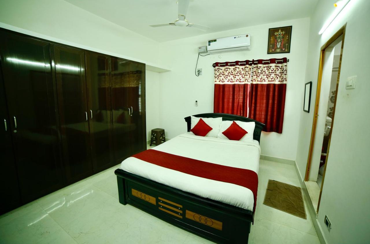 Truelife Homestays - Alamelu Avenue - Fully Furnished Ac 2Bhk Apartments In Tirupati - Walkable To Restaurants & Super Market - Fast Wifi - Kitchen - Easy Access To Airport, Railway Station, Sri Padmavathi & Tirumala Temple Exterior foto