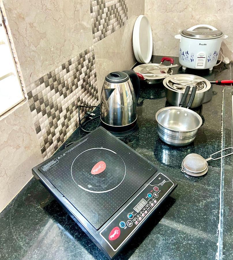 Truelife Homestays - Alamelu Avenue - Fully Furnished Ac 2Bhk Apartments In Tirupati - Walkable To Restaurants & Super Market - Fast Wifi - Kitchen - Easy Access To Airport, Railway Station, Sri Padmavathi & Tirumala Temple Exterior foto